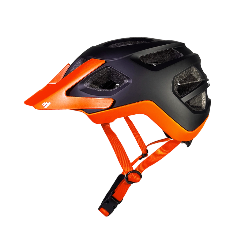 MOON Anti-Odor Professional Bi - Mountain Biking Helmet Kids recensione e prezzo